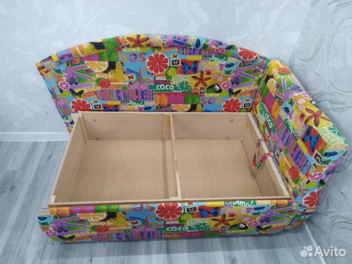 Детский диван кушетка