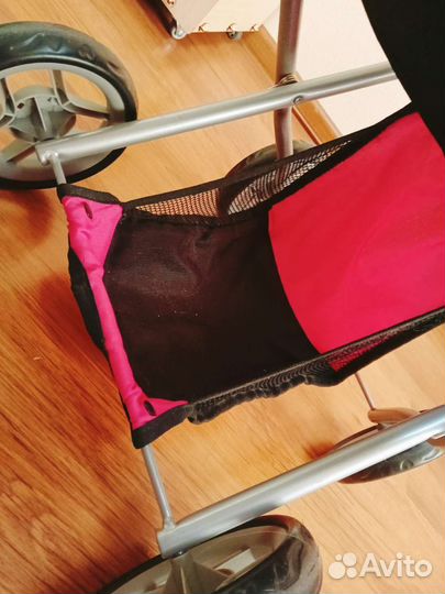 Коляска для кукол