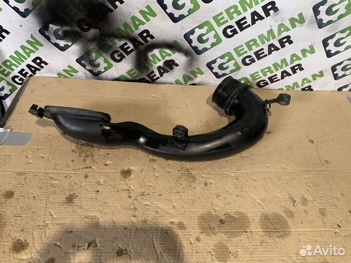 Воздуховод бмв Е39 м62 4.4 3.5