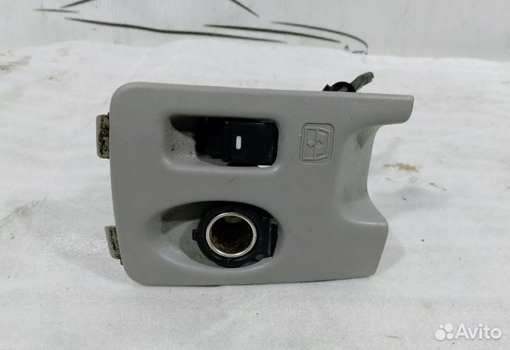 Накладка декоративная 2006-2015 Mitsubishi L200