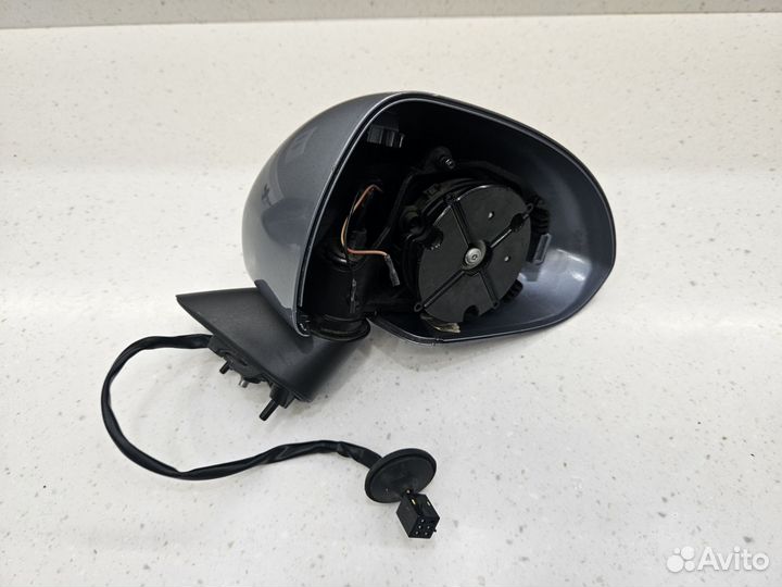 Зеркало заднего вида правое Opel Corsa D