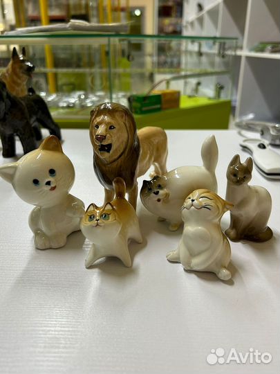 Фарфоровые статуэтки