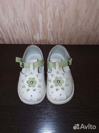 Сандалии для девочки