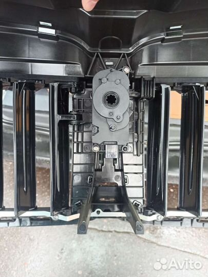 Жалюзи радиатора BMW G11 G12