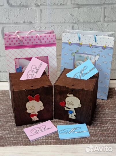Коробочки для сборов на мальчика и на девочку