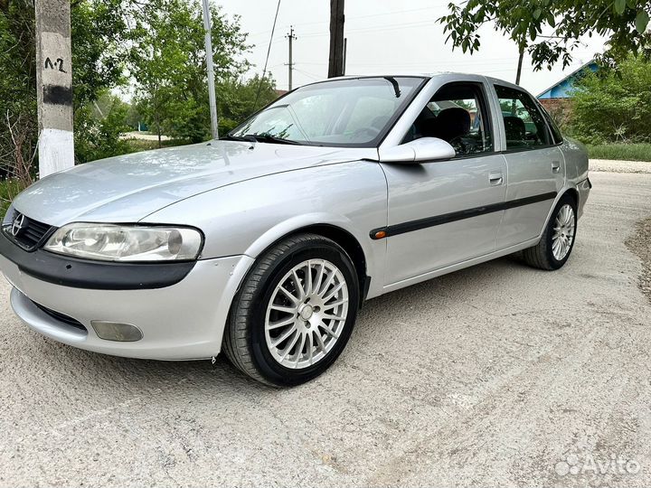 Opel Vectra 1.8 МТ, 1998, 200 000 км