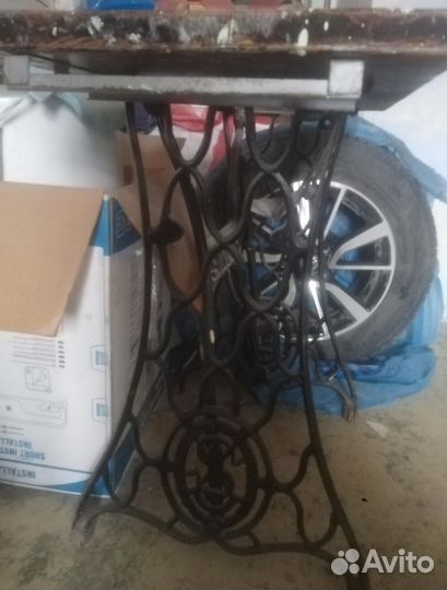 Станина от швейной машины Singer