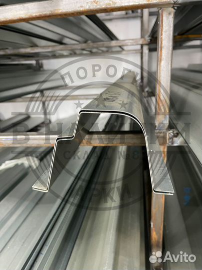 Ремонтный порог правый Subaru Outback 2 B12