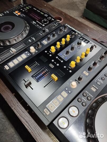 Native instruments traktor Z2