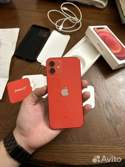 iPhone 12, 64 ГБ
