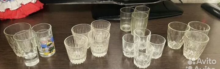 Посуда тарелки чашки стаканы и текстиль для дома