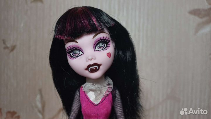 Кукла Монстер Хай Дракулаура