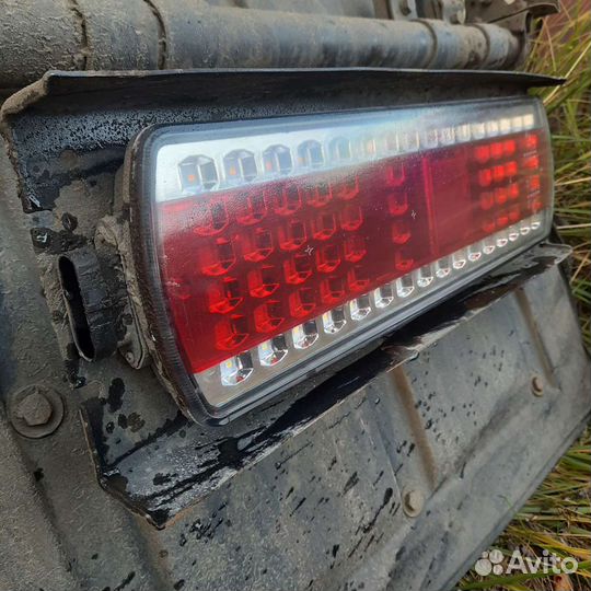 Фонарь задний, грузовой