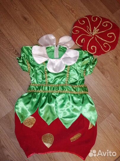 Новогодний костюм клубнички