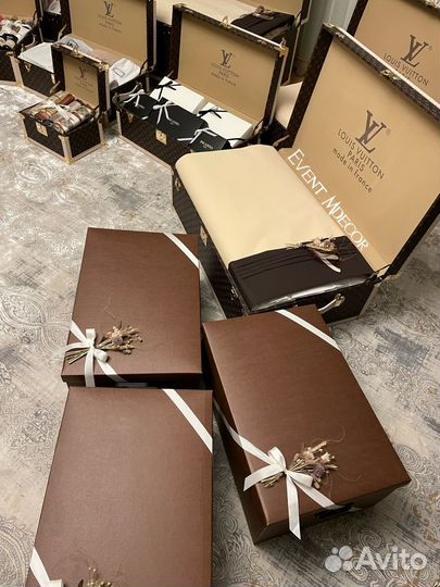 Оформление чемоданов