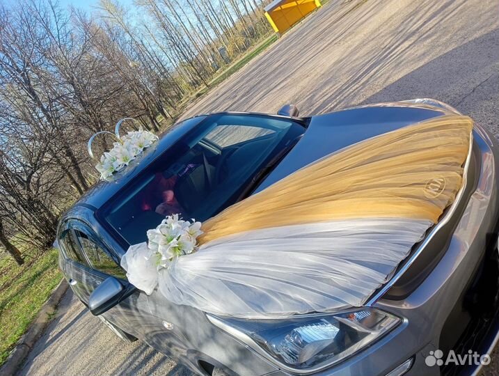 Украшения на машину