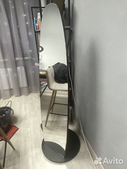 Зеркало напольное
