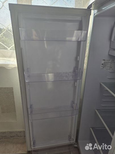 Холодильник Бирюса