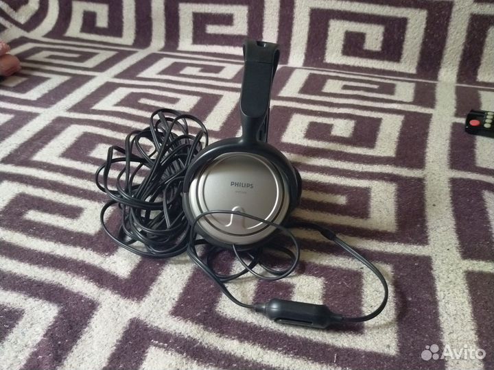 Проводные наушники