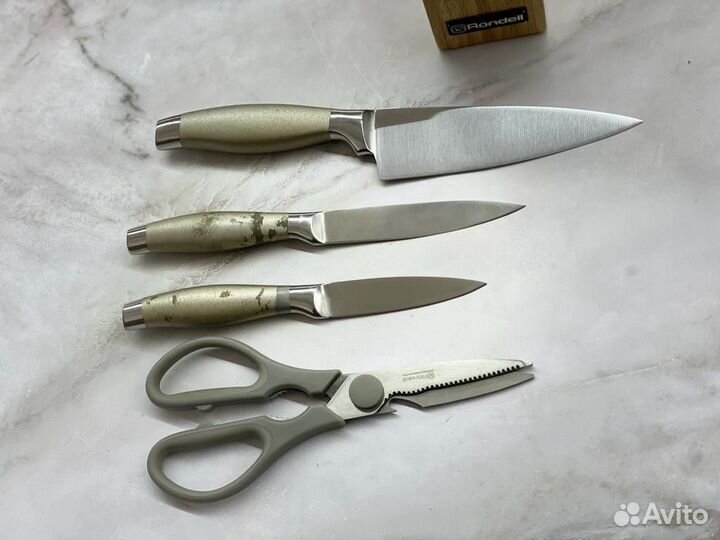 Набор из 3 ножей и ножниц в блоке Stylet Rondell