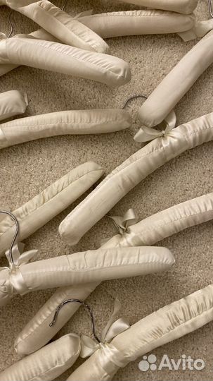 Вешалка плечики для одежды