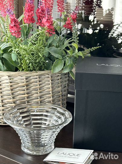 Вазочка Lalique