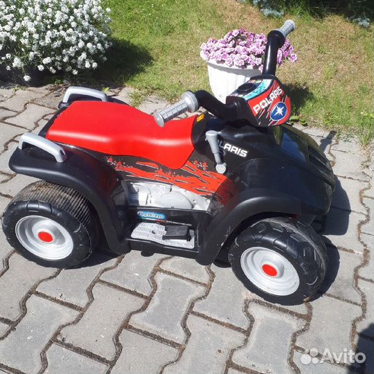 Детский квадроцикл polaris и стол Little trike