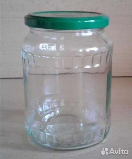 Банка 0,7 с винтовой крышкой