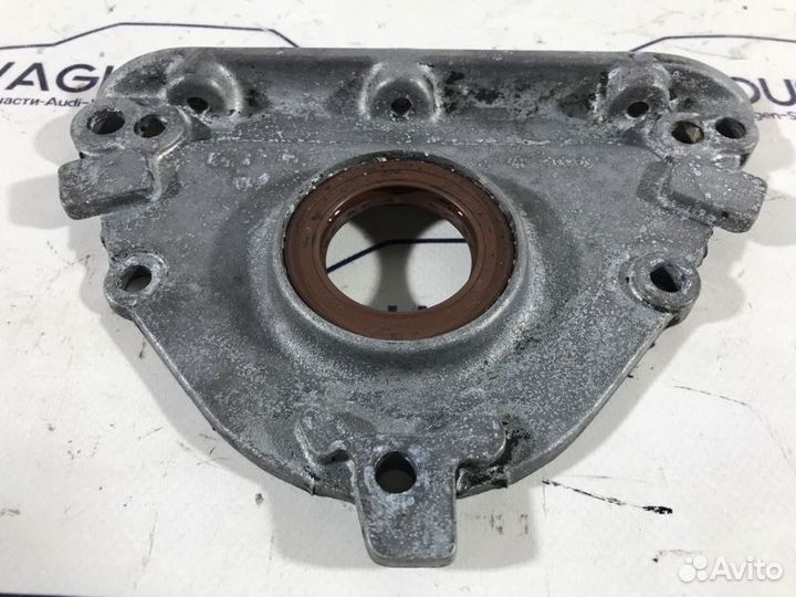 Крышка двигателя Audi 80 B3 89 1.8 1988