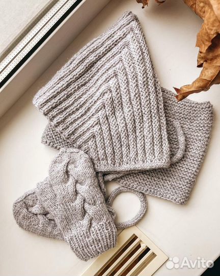 Комплект шапка-эльф, снуд и рукавички