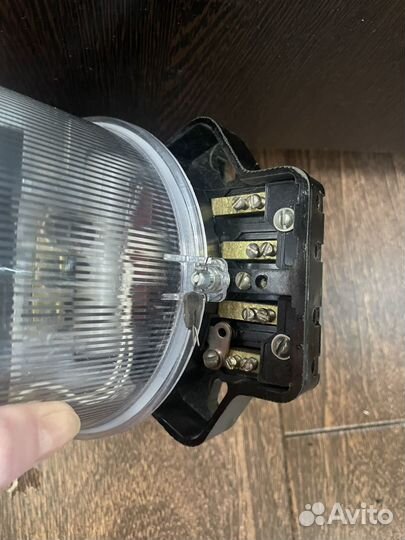 Электрический счетчик старого образца