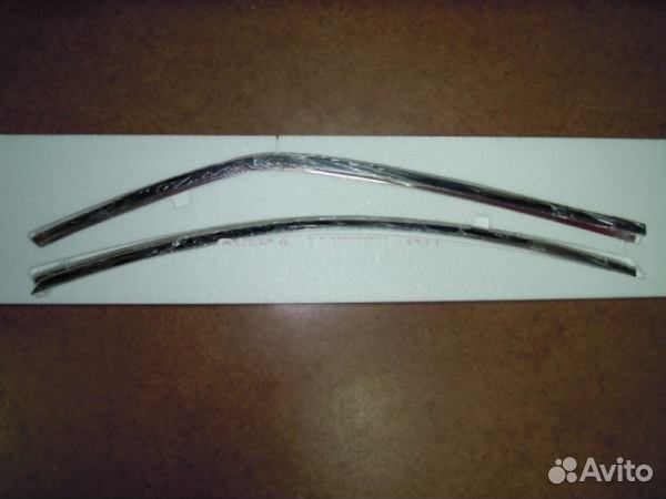 Молдинги стекол верхние Toyota Corolla (2012-2022)