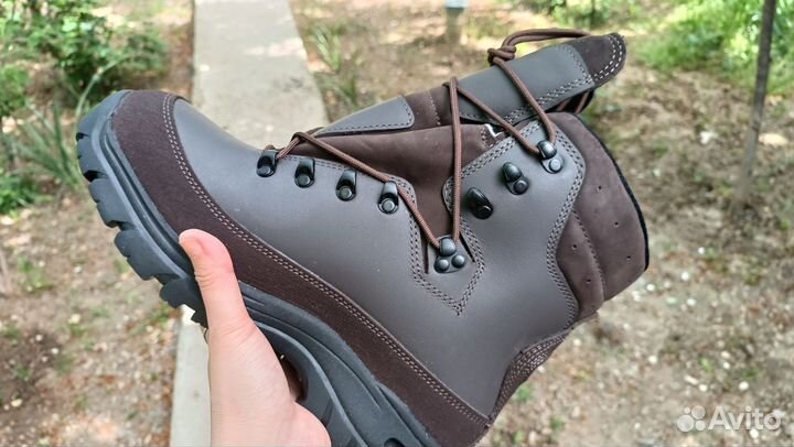 Военные ботинки