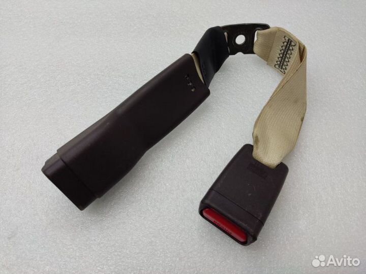 Ответная часть ремня безопасности задняя Lexus