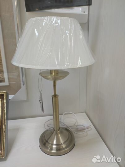 Лампа настольная, светильник