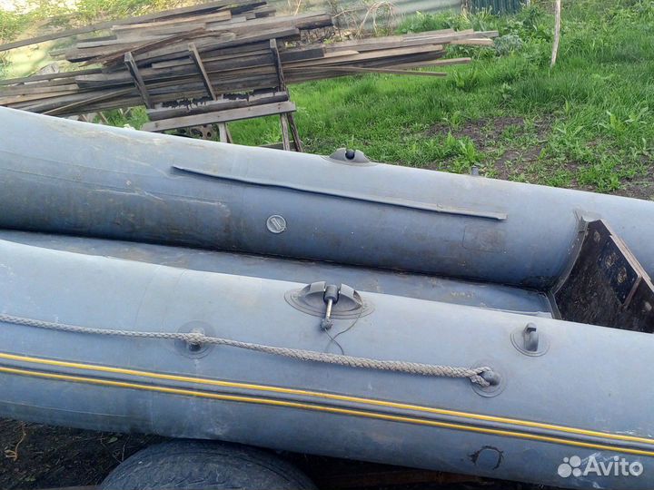 Надувная лодка