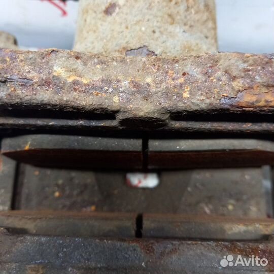 Суппорт тормозной передний левый Citroen C4 Grand