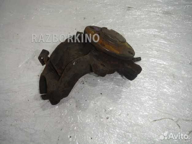 Кулак передний левый Пежо