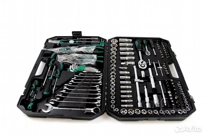 Набор инструментов, ключей, головок для ремонта