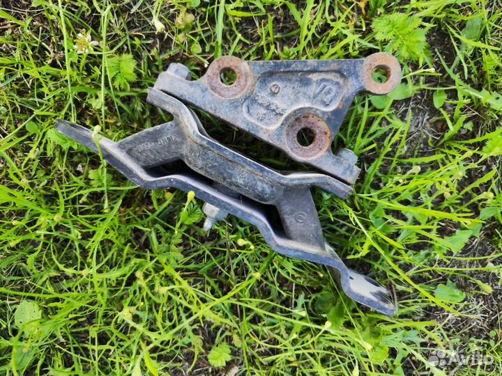 Подушка двс Nissan teana j32