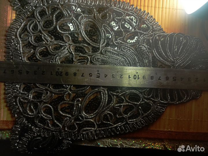 Нашивка на ткань