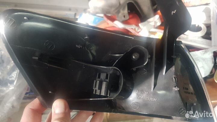 Фонарь поворотника TYG 18345800