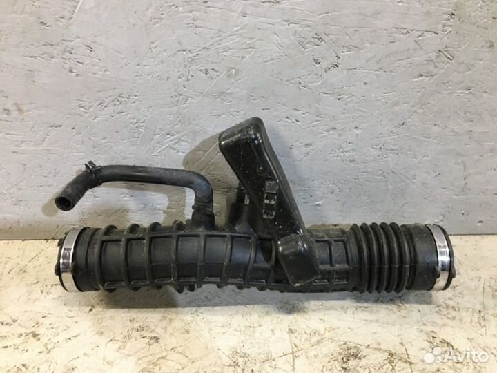 Патрубок воздушного фильтра Renault Kaptur