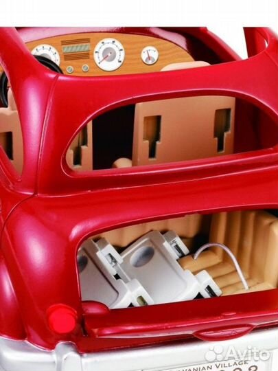 Sylvanian Families Семейный автомобиль Красный