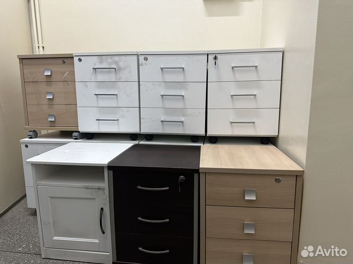 Тумба офисная с ящиками