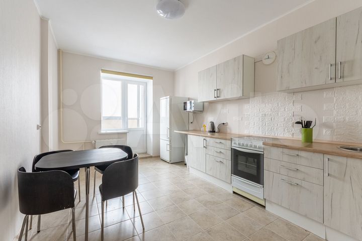 3-к. квартира, 81 м², 14/17 эт.