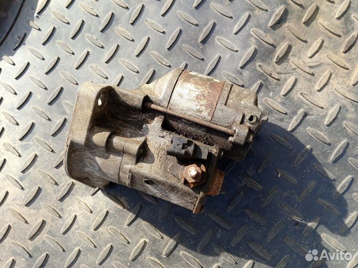 Стартер на Тойота Карина Е