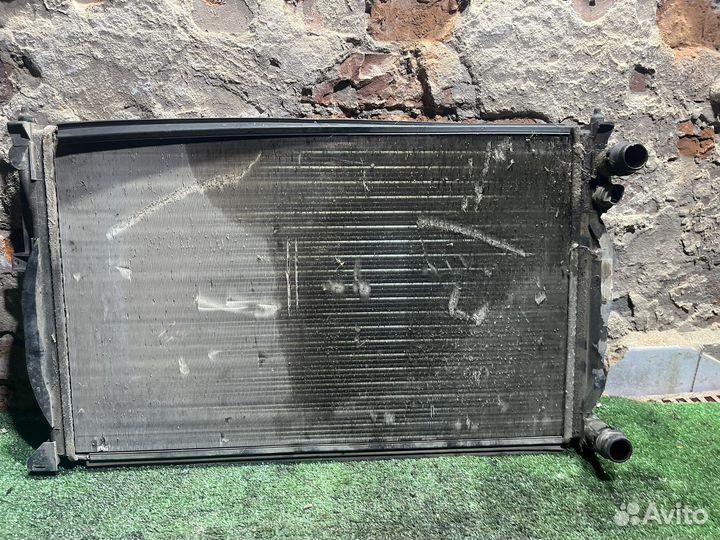 Радиатор основной для Audi A4 B5 1998 г.в