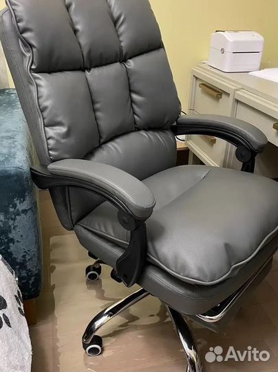 Компьютерное кресло офисное с функцией массажа