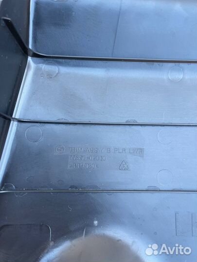 Левая обшивка центральной стойки SsangYong Kyron